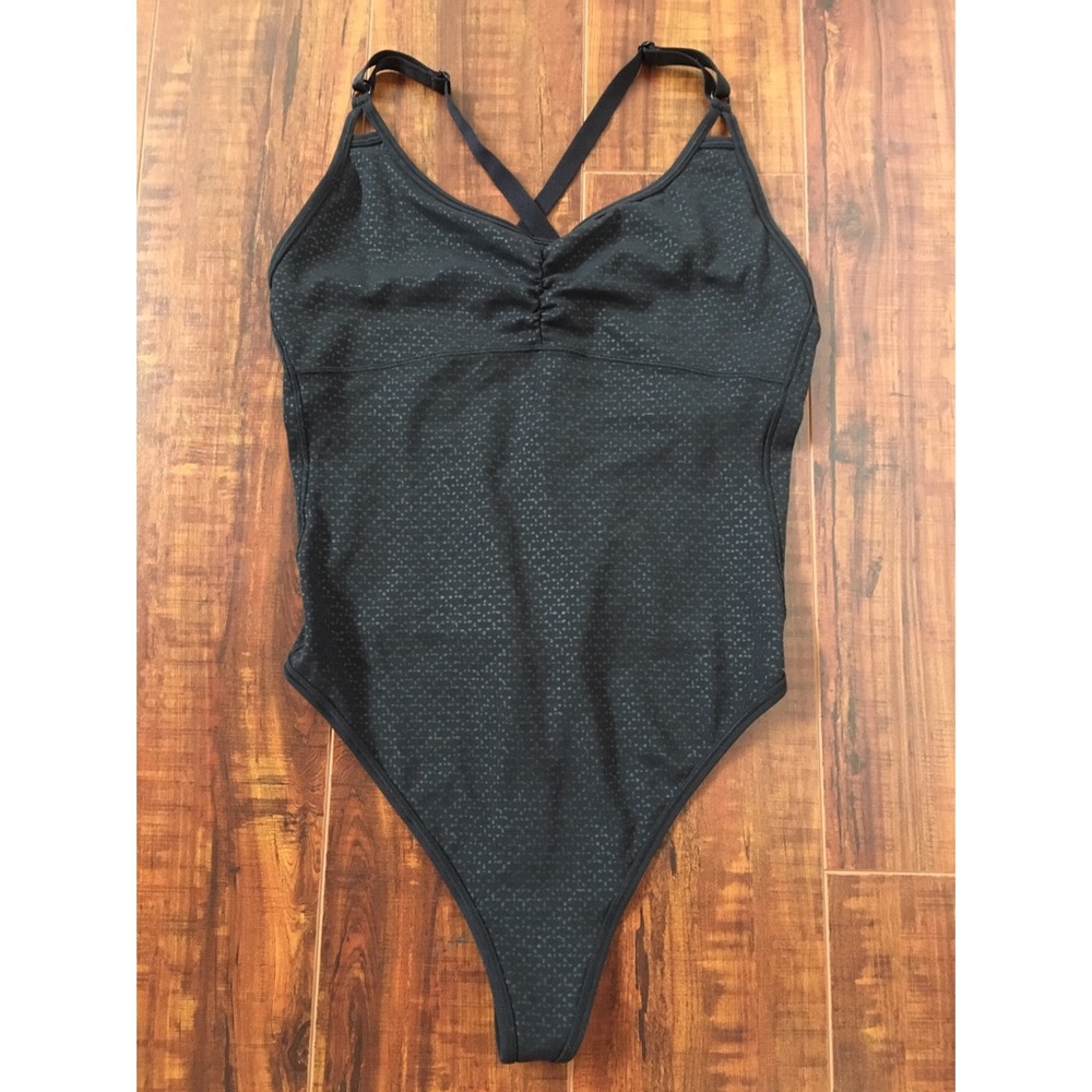 NWOT Lululemon bodysuit